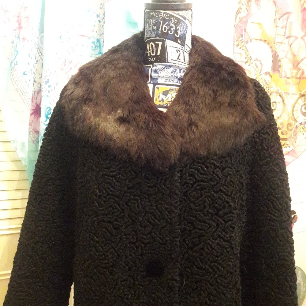 PRICE DROP! Real vintage fur coat!